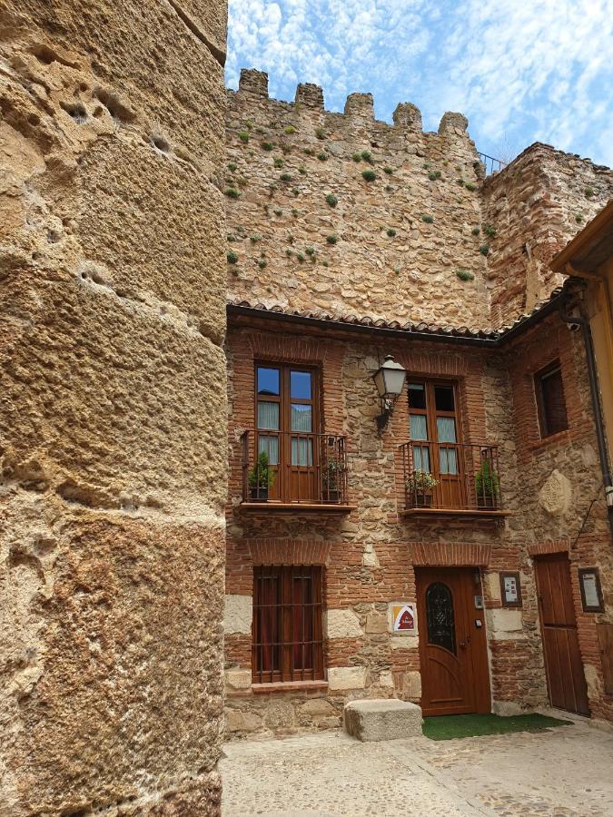 Hotel La Beltraneja بويتراغو ديل لوزويا المظهر الخارجي الصورة